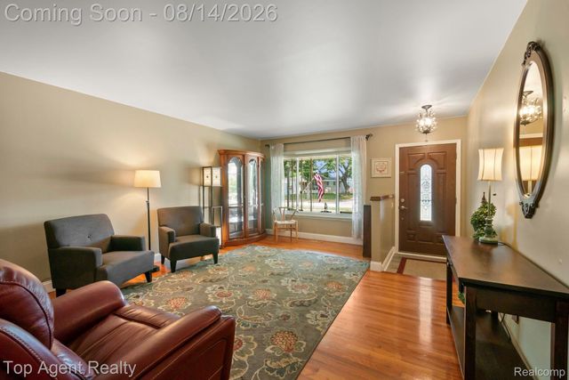 11202 Lorman Drive, Sterling Heights, MI 48312