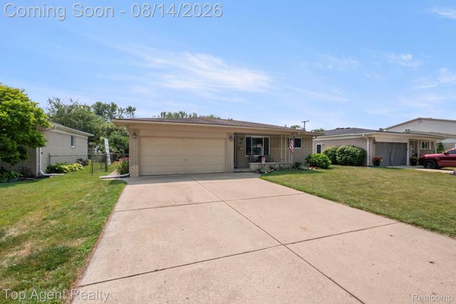 11202 Lorman Drive, Sterling Heights, MI 48312