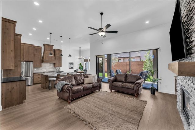 208 S 620 W, Ivins, UT 84738