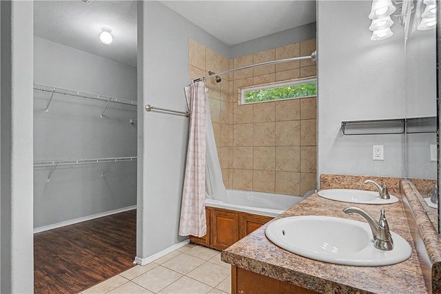 12237 Richardson Road, Farmington, AR 72730