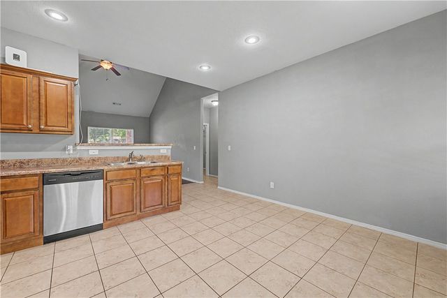 12237 Richardson Road, Farmington, AR 72730
