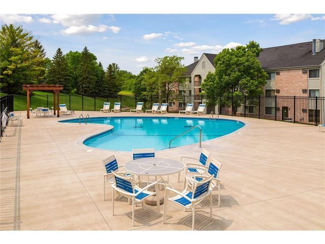 4300 Trenton Lane N 2214, Plymouth, MN 55442