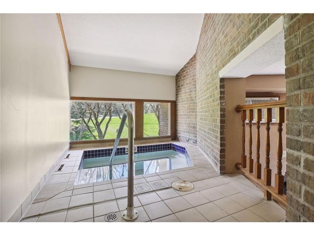 4300 Trenton Lane N 2214, Plymouth, MN 55442