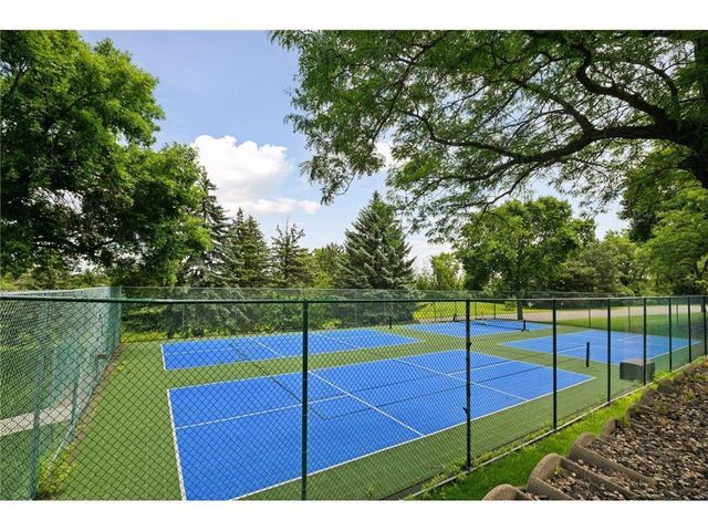 4300 Trenton Lane N 2214, Plymouth, MN 55442