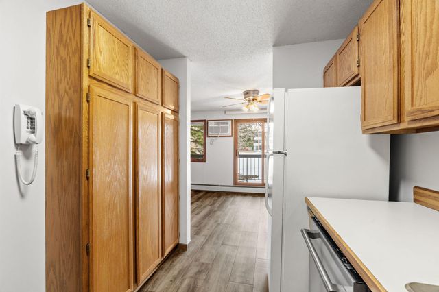 4300 Trenton Lane N 2214, Plymouth, MN 55442