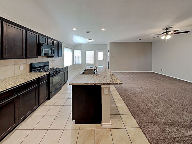 7948 Mosspark Lane, Fort Worth, TX 76123