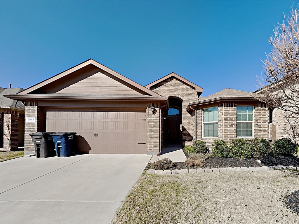 7948 Mosspark Lane, Fort Worth, TX 76123