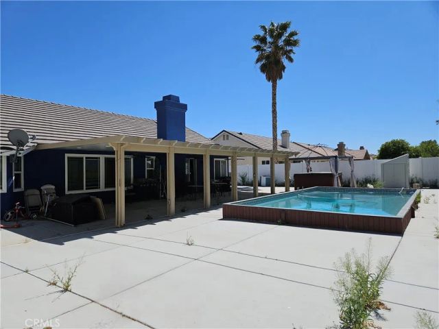 12996 Pacoima, Victorville, CA 92392