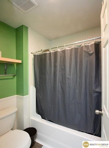 2908 N 169 Street, Omaha, NE 68116