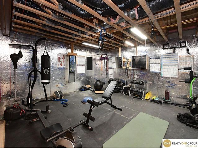 2908 N 169 Street, Omaha, NE 68116