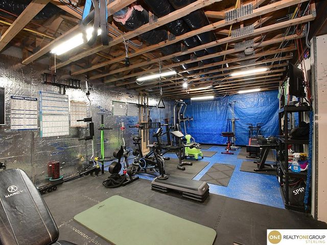 2908 N 169 Street, Omaha, NE 68116