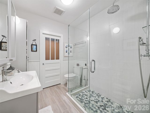 44 Hemlock Avenue, Spruce Pine, NC 28777