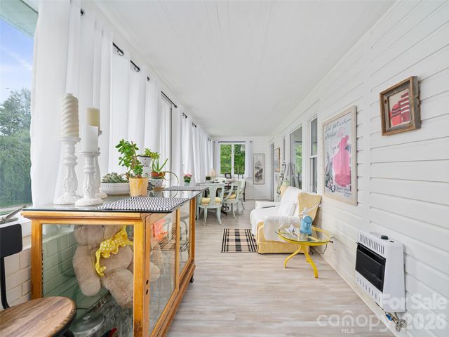 44 Hemlock Avenue, Spruce Pine, NC 28777
