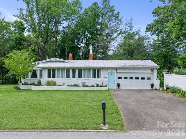 44 Hemlock Avenue, Spruce Pine, NC 28777