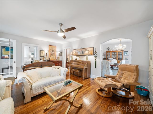 44 Hemlock Avenue, Spruce Pine, NC 28777
