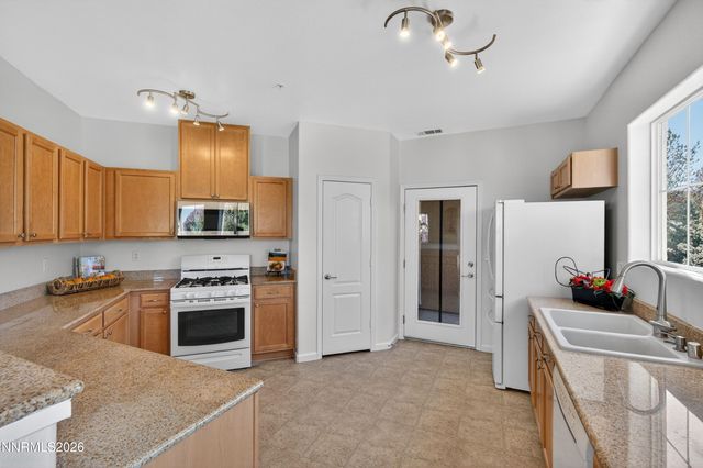 17000 Wedge Parkway UNIT 425, Reno, NV 89511