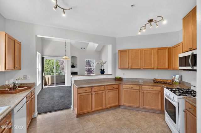 17000 Wedge Parkway UNIT 425, Reno, NV 89511