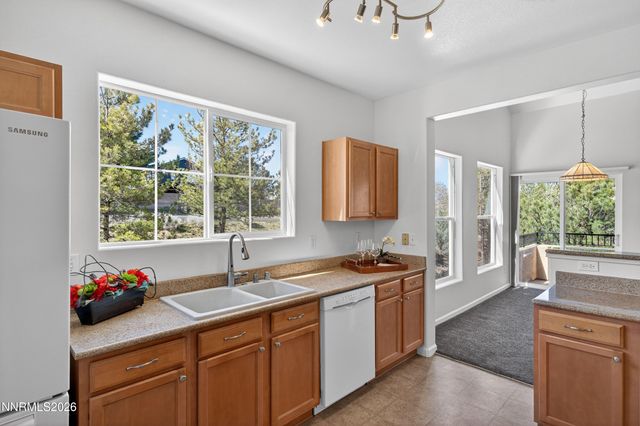 17000 Wedge Parkway UNIT 425, Reno, NV 89511