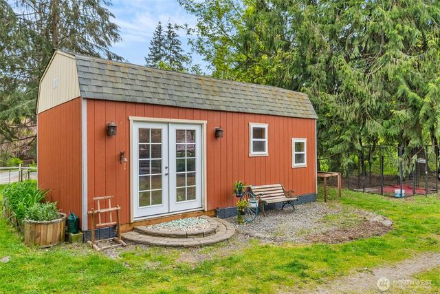 35308 16th Avenue Ct S, Roy, WA 98580