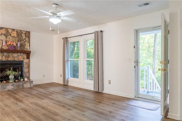 412 Monroe Way NW, Kennesaw, GA 30144