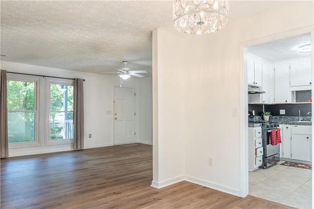 412 Monroe Way NW, Kennesaw, GA 30144