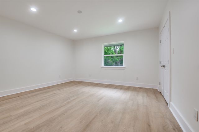 515 John Arden Drive, Waxahachie, TX 75165