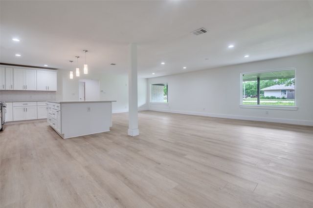 515 John Arden Drive, Waxahachie, TX 75165