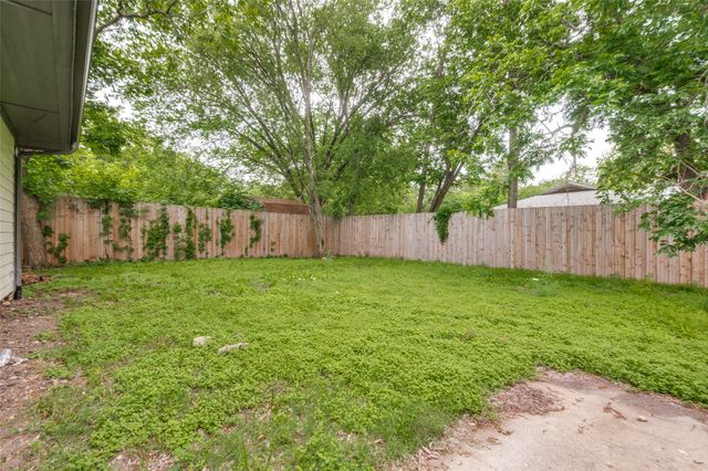 515 John Arden Drive, Waxahachie, TX 75165