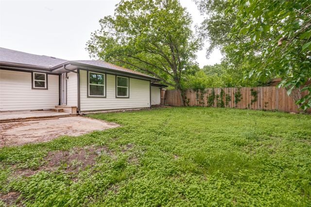 515 John Arden Drive, Waxahachie, TX 75165