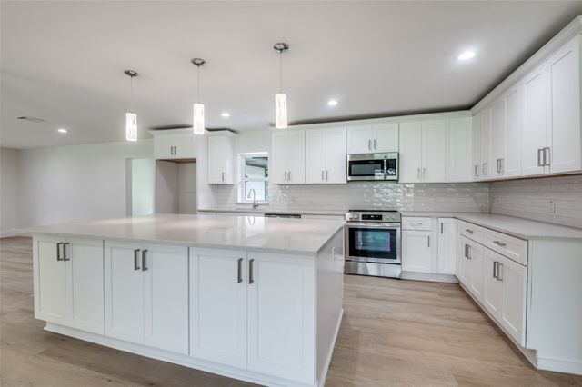 515 John Arden Drive, Waxahachie, TX 75165