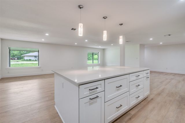 515 John Arden Drive, Waxahachie, TX 75165