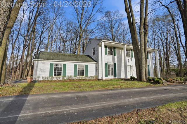 6808 Salem Road, Salem Township, MI 48170