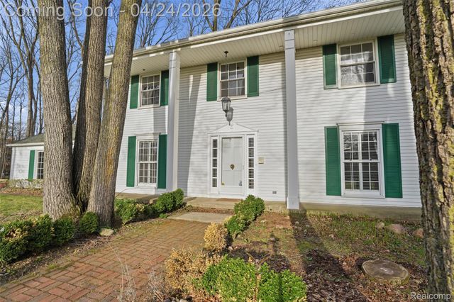 6808 Salem Road, Salem Township, MI 48170