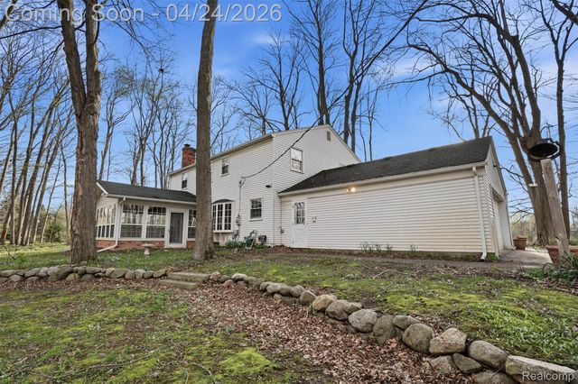 6808 Salem Road, Salem Township, MI 48170
