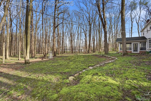 6808 Salem Road, Salem Township, MI 48170