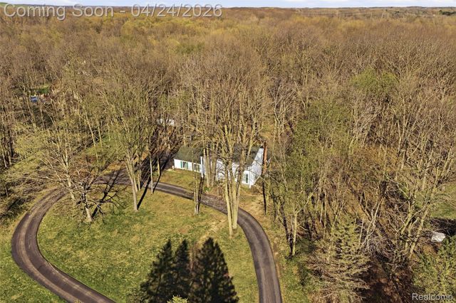 6808 Salem Road, Salem Township, MI 48170