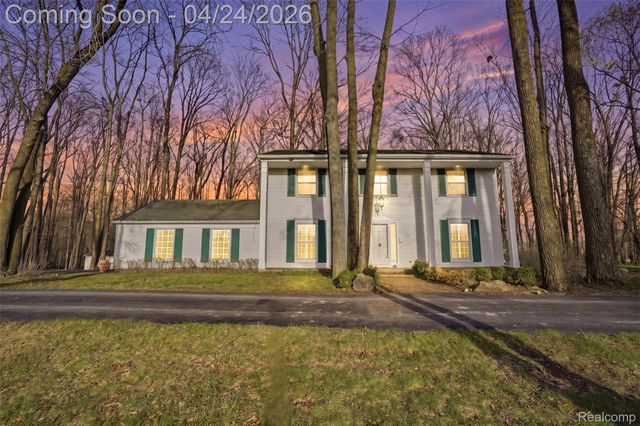 6808 Salem Road, Salem Township, MI 48170