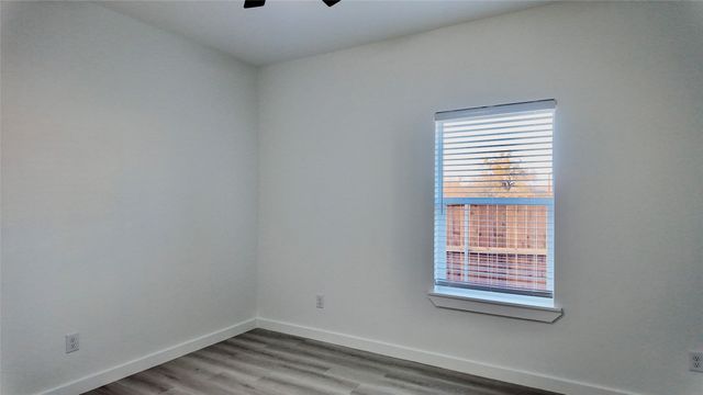 2202 Lakeshore Lane, Glenn Heights, TX 75154