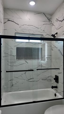 2202 Lakeshore Lane, Glenn Heights, TX 75154