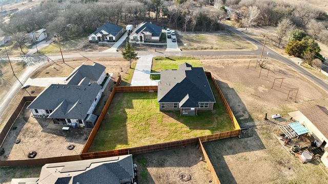 2202 Lakeshore Lane, Glenn Heights, TX 75154