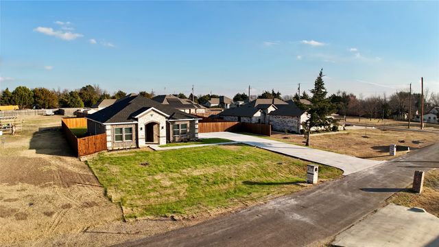 2202 Lakeshore Lane, Glenn Heights, TX 75154