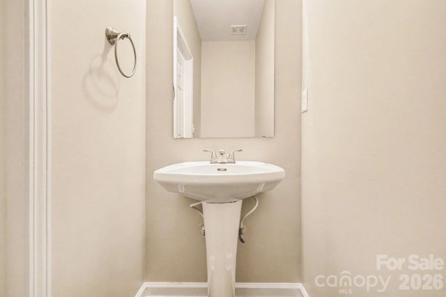 3629 Arklow Road, Charlotte, NC 28269