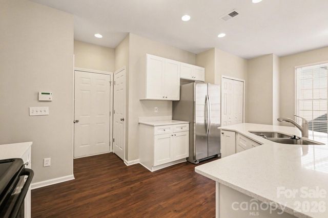 3629 Arklow Road, Charlotte, NC 28269