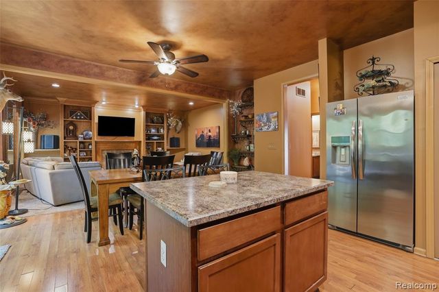 2790 Pine Bluffs Ct., Highland, MI 48357