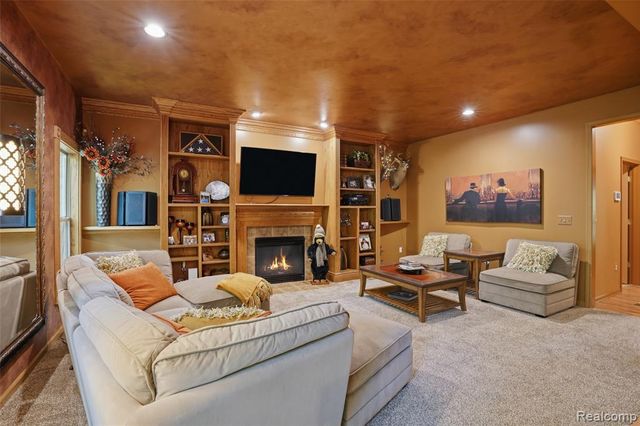 2790 Pine Bluffs Ct., Highland, MI 48357