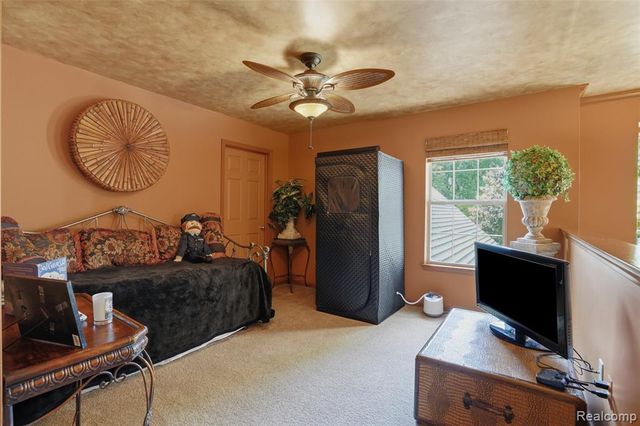 2790 Pine Bluffs Ct., Highland, MI 48357