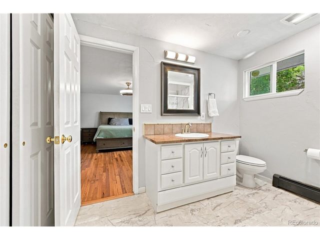 3037 University Ave, Longmont, CO 80503