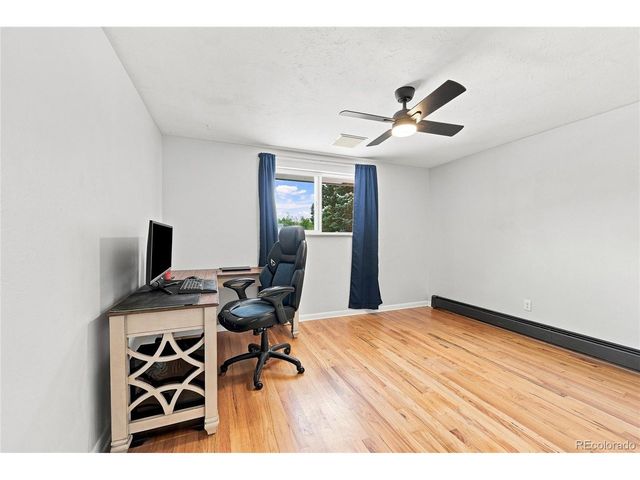3037 University Ave, Longmont, CO 80503