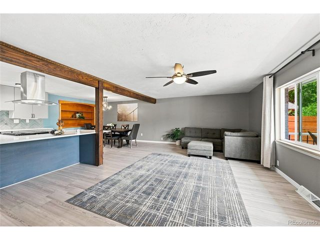 3037 University Ave, Longmont, CO 80503