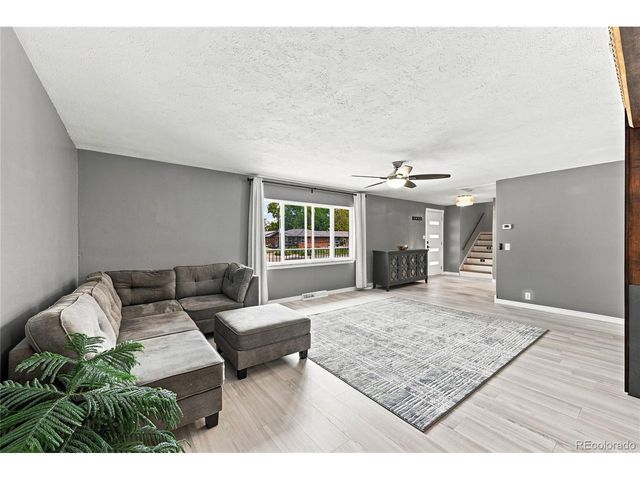 3037 University Ave, Longmont, CO 80503